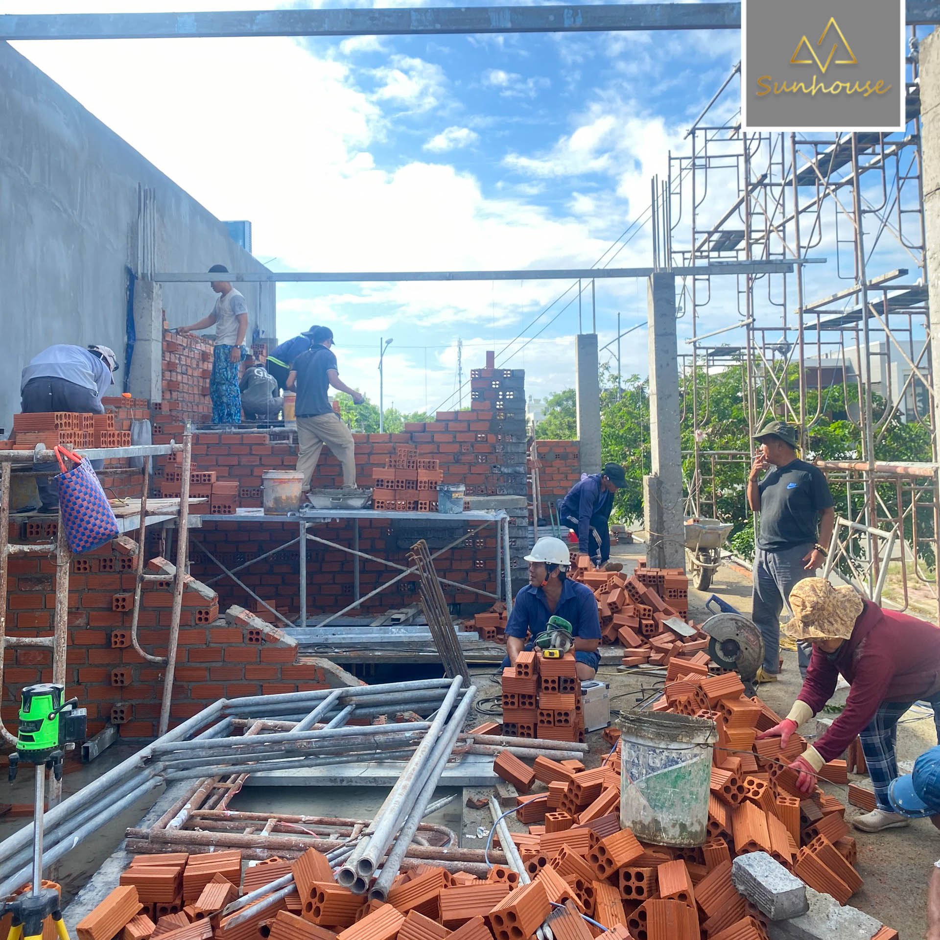 Tiến Hành Thi Công Nhà Cao Tầng